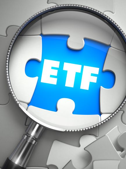 OCU ha negociado para sus socios una ventaja con la que ahorrar unos 1.000 euros de media en la operativa con ETF.